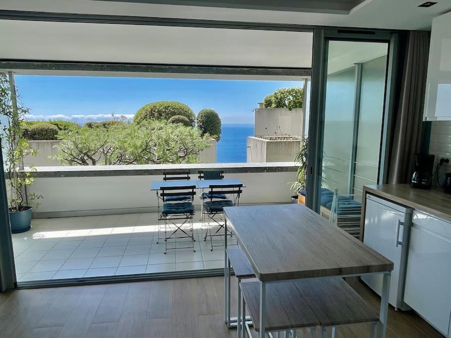 Apartment Le Bali , Terrasse, Piscine Et Parking Prive Cap-d'Ail