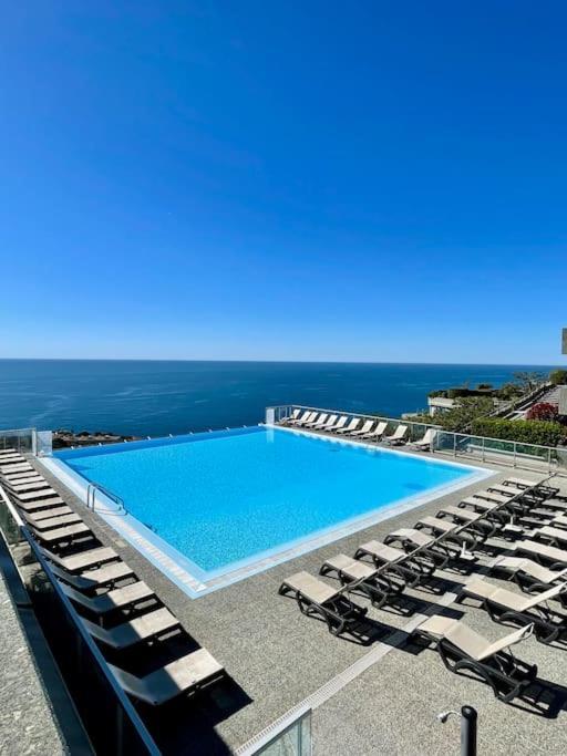 Le Bali , Terrasse, Piscine Et Parking Prive Cap-d’Ail