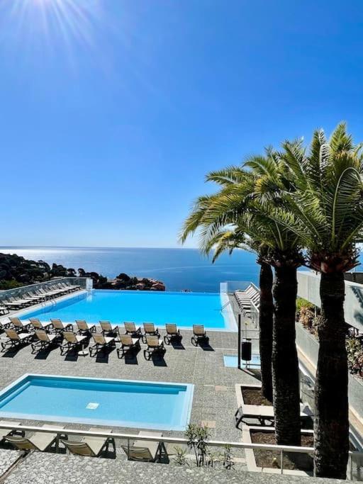 Le Bali , Terrasse, Piscine Et Parking Prive *
