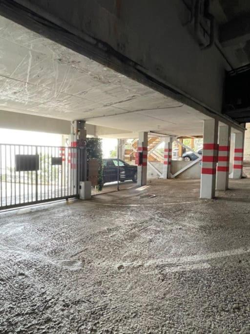 Le Bali , Terrasse, Piscine Et Parking Prive